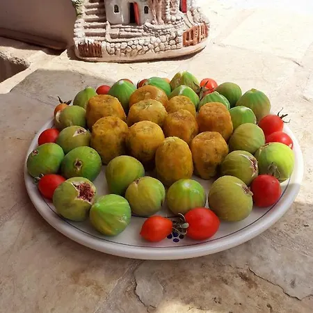 Konukevi Bianca Lamia 3*