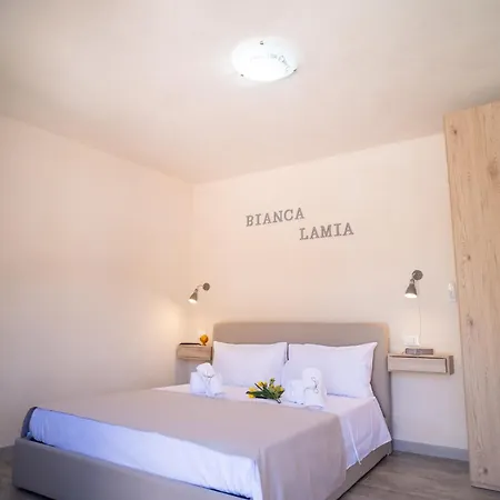 Bianca Lamia Konukevi Ostuni